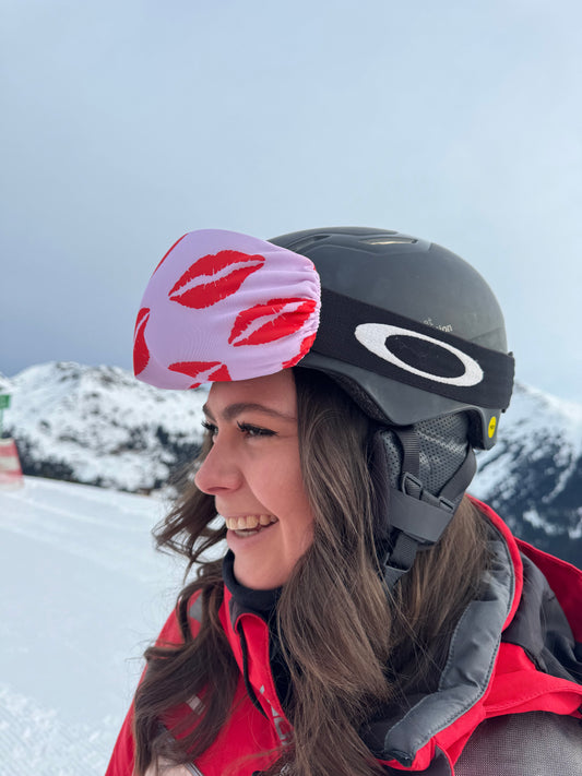 Skibril hoes met kusjesprint