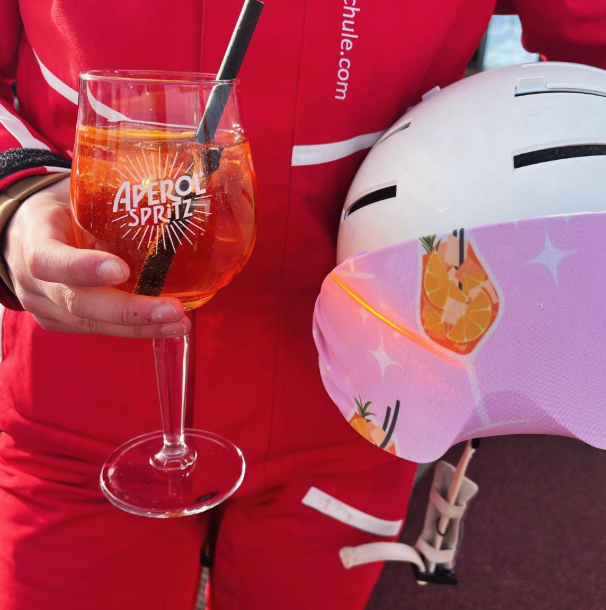 Skibril hoes met aperol spritz